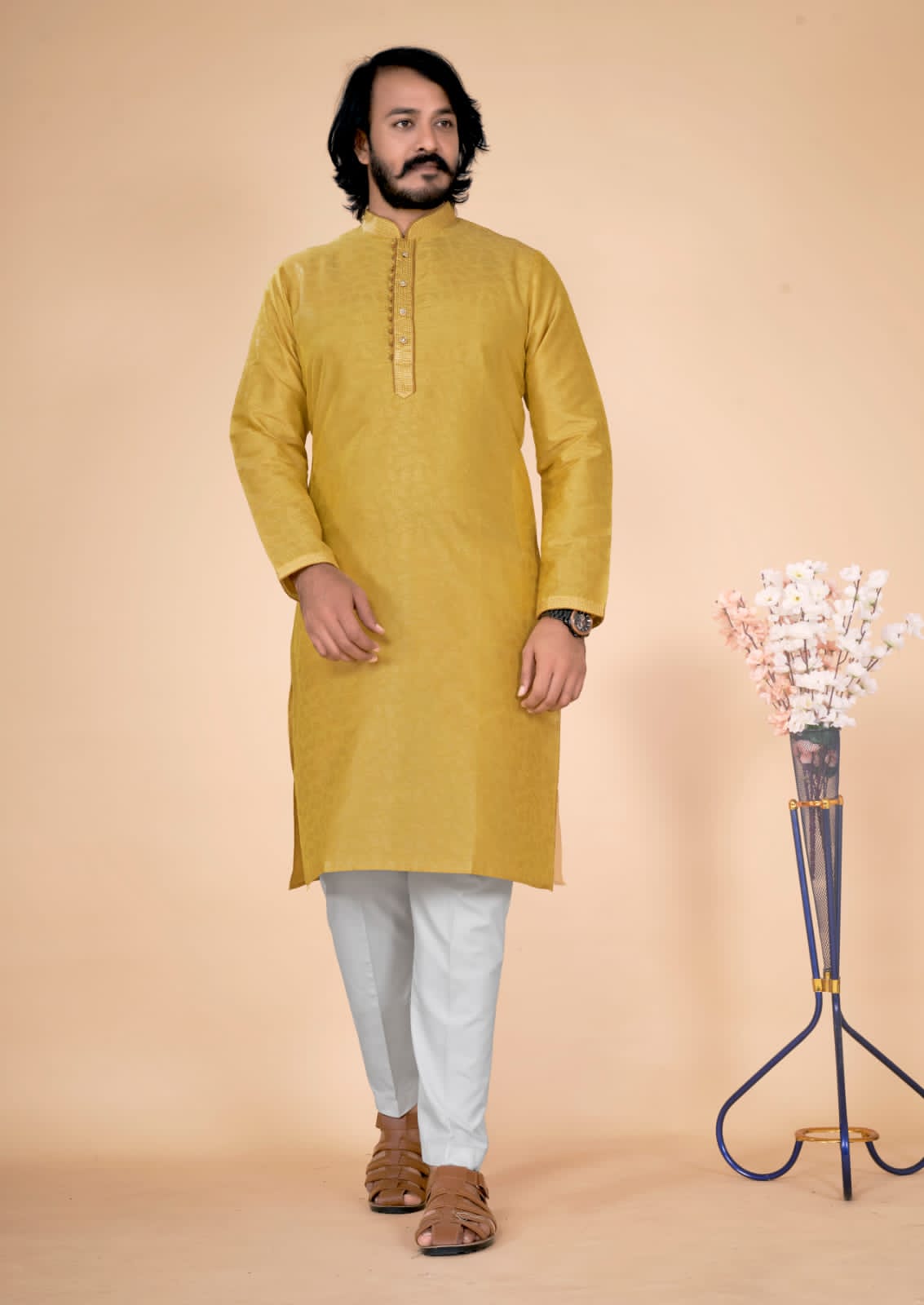MEN’S KURTA SET BY Venmer image 1