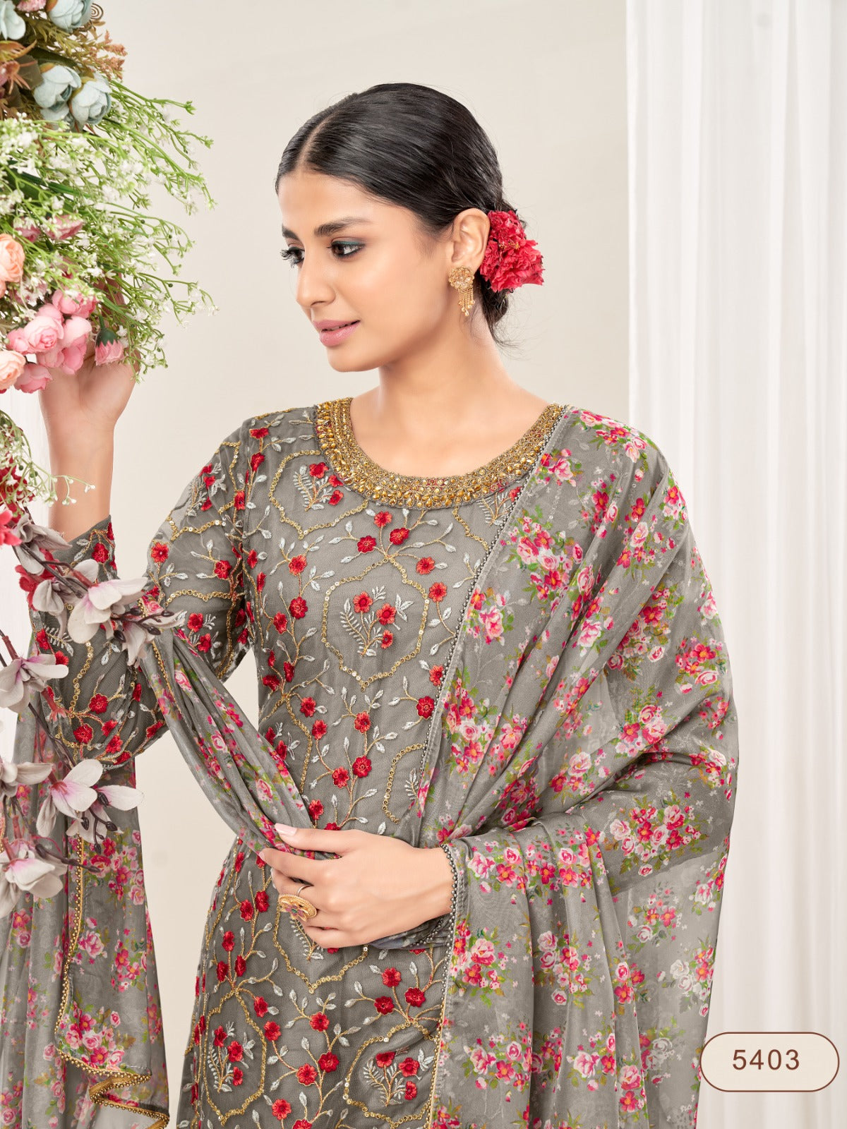 AANAYA   PATIALA SUIT image 4
