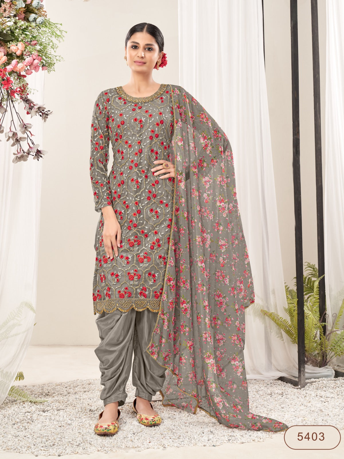 AANAYA   PATIALA SUIT image 5
