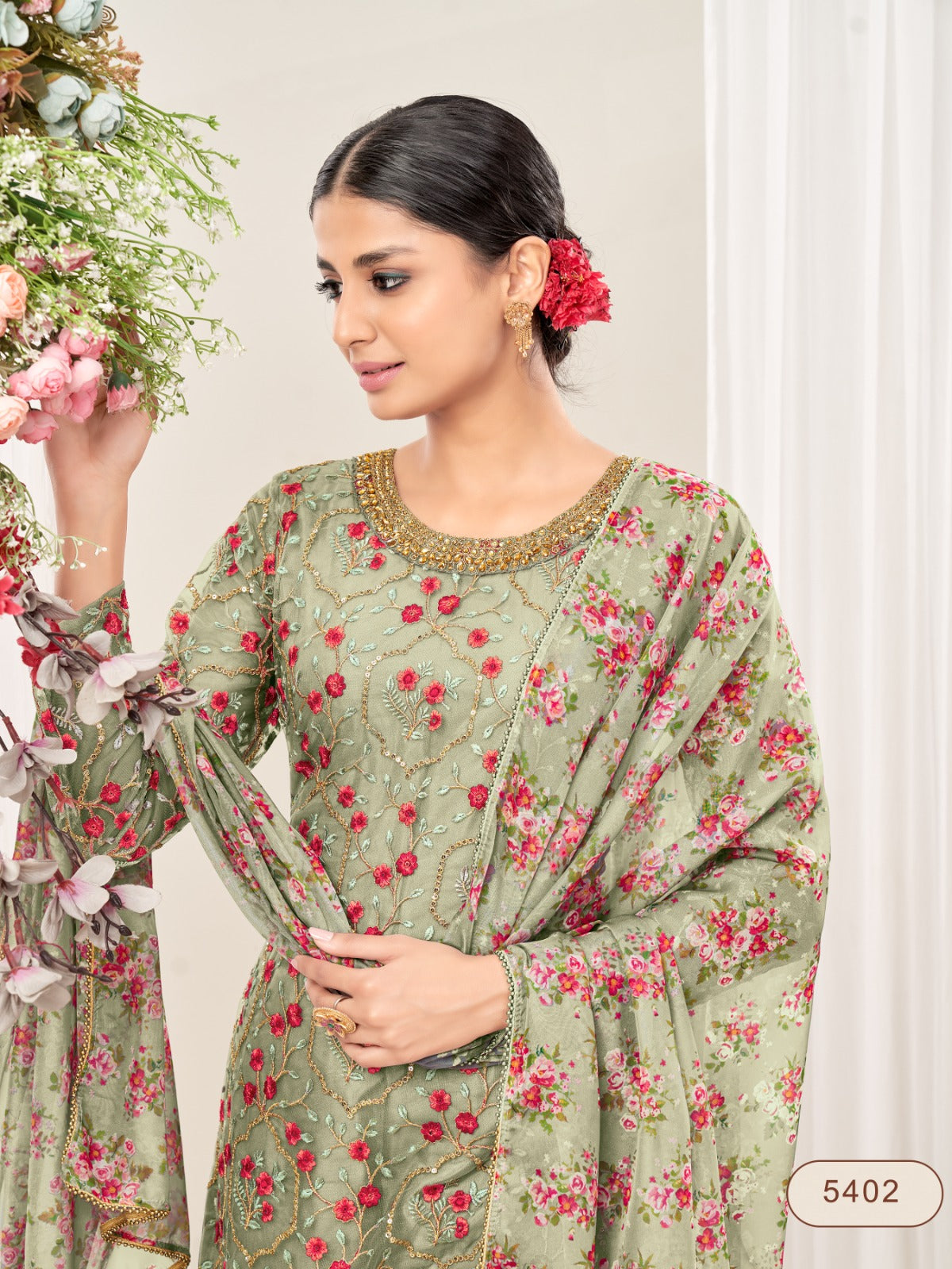 AANAYA   PATIALA SUIT image 2
