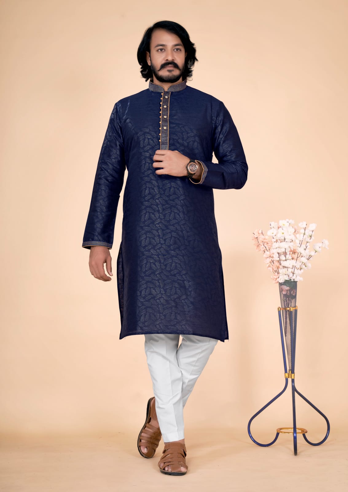 MEN’S KURTA SET BY Venmer image 0
